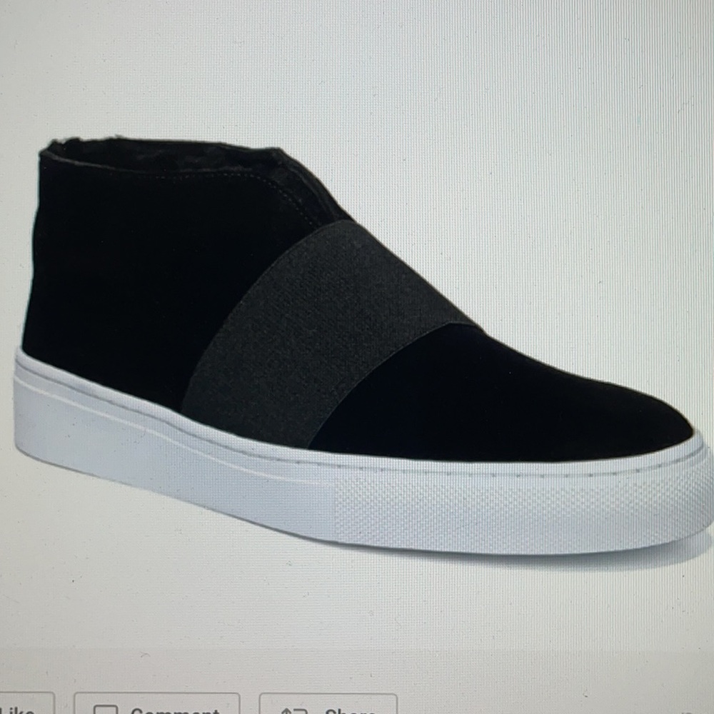 Via Spiga black suede size 7.5